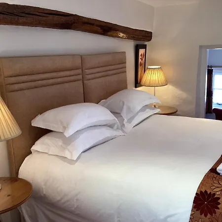 Nyaraló Porch Cottage, A Luxurious Characterful Within Walking Distance Of Town Centre *