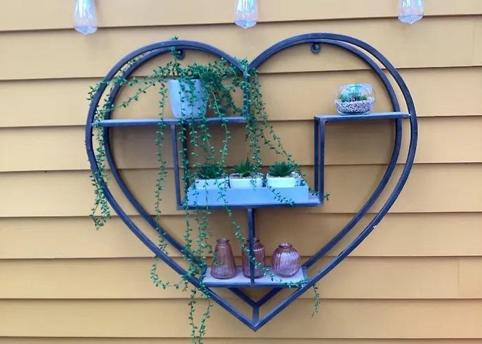 Porch Cottage, A Luxurious Characterful Within Walking Distance Of Town Centre كيسويك