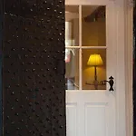 Prázdninový dům Porch Cottage, A Luxurious Characterful Within Walking Distance Of Town Centre
